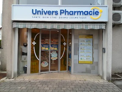 Façade de la Pharmacie Levillain à Besançon