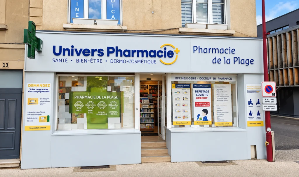 Façade de la Pharmacie de la Plage à Moulins-lès-Metz