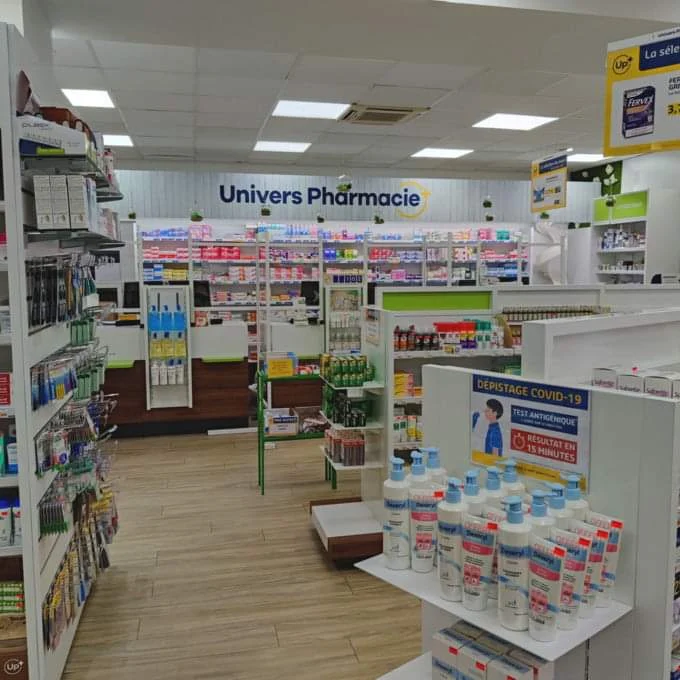 Façade de la Pharmacie de la Vezouze à Lunéville
